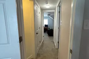 1031 Meriden Rd, Waterbury, CT 06705 - Photo 16