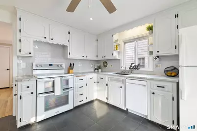 103 Edgemere Avenue, West Hartford, CT 06110 - Photo 10