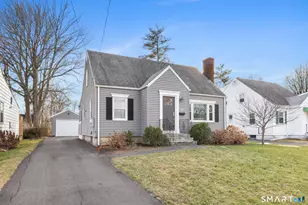 103 Edgemere Ave, West Hartford, CT 06110 - Photo 2