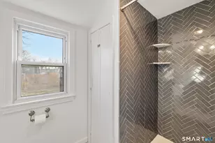 103 Edgemere Ave, West Hartford, CT 06110 - Photo 30