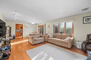 266 Knollwood Rd, Manchester, CT 06042 - Photo 6