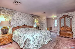 683 Royal Ln, Orange, CT 06477 - Photo 26