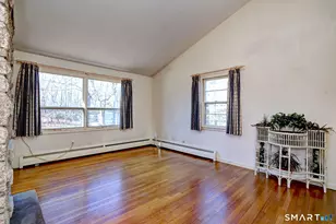 683 Royal Ln, Orange, CT 06477 - Photo 8