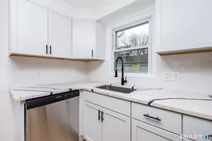 555 Graham Rd, South Windsor, CT 06074 - Photo 10