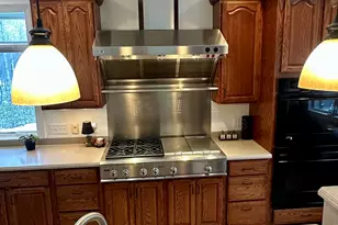 455 Chesterfield Rd, Montville, CT 06370 - Photo 10