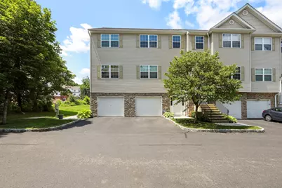 27 Riverview Court #27, Brookfield, CT 06804 - Photo 1