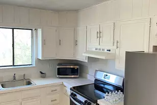 63 Millbrook Rd, Middletown, CT 06457 - Photo 6