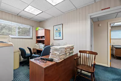 1481 Chapel Street, New Haven, CT 06511 - Photo 14