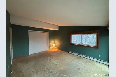 26 Village Circle, Naugatuck, CT 06770 - Photo 22