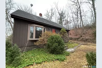 26 Village Circle, Naugatuck, CT 06770 - Photo 2