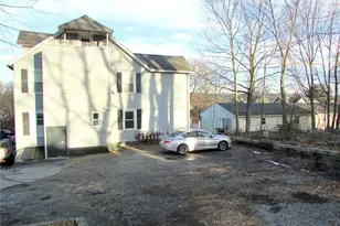 28 French St, Torrington, CT 06790 - Photo 10