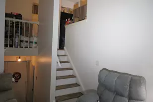 629 Longfellow Dr, Branford, CT 06405 - Photo 6