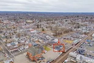 23 Hall Ave, Wallingford, CT 06492 - Photo 4