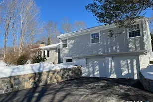 51 W Lake Ave, Guilford, CT 06437 - Photo 2