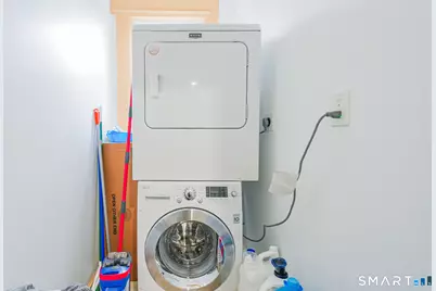 431 Dixwell Avenue, New Haven, CT 06511 - Photo 16