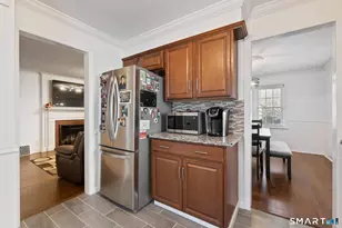 25 Lindsley Pl, Stratford, CT 06615 - Photo 28