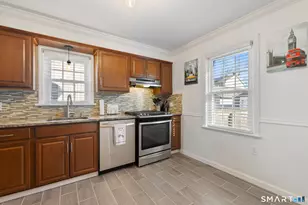 25 Lindsley Pl, Stratford, CT 06615 - Photo 30