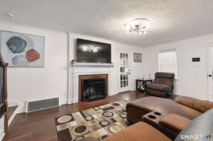 25 Lindsley Pl, Stratford, CT 06615 - Photo 16