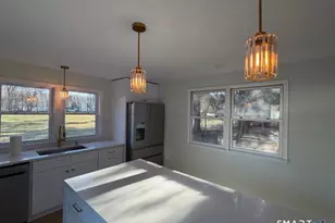 26 Kelly Rd, Hamden, CT 06518 - Photo 16