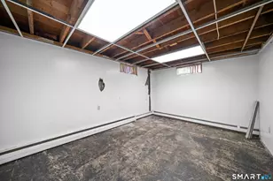 30 Jackson St, Windsor Locks, CT 06096 - Photo 24