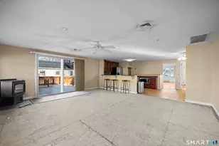 30 Jackson St, Windsor Locks, CT 06096 - Photo 4