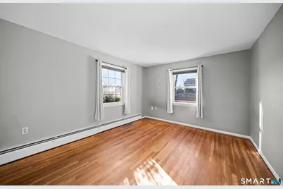 30 Jackson Street, Windsor Locks, CT 06096 - Photo 16