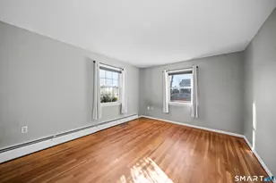 30 Jackson St, Windsor Locks, CT 06096 - Photo 16