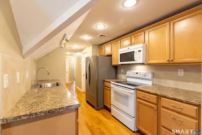 772 Farmington Avenue #Floor 3, West Hartford, CT 06119 - Photo 8