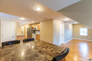 772 Farmington Ave, West Hartford, CT 06119 - Photo 1