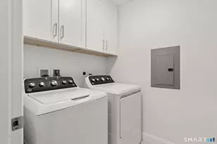 100 New England Ave, Fairfield, CT 06824 - Photo 12