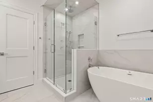 100 New England Ave, Fairfield, CT 06824 - Photo 8