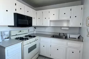 4 Van Zant St, Norwalk, CT 06855 - Photo 1