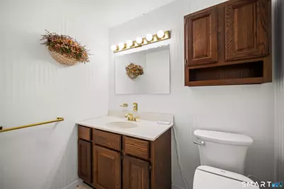 94 Raymond Road, Windsor Locks, CT 06096 - Photo 14