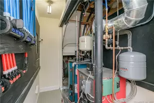 5 Mendes Rd, Danbury, CT 06811 - Photo 26