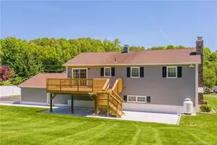 5 Mendes Rd, Danbury, CT 06811 - Photo 4