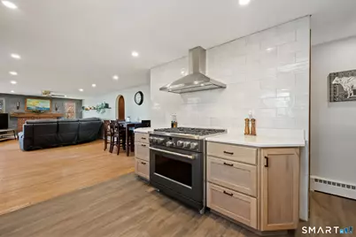 34 Perry Avenue, Norwich, CT 06360 - Photo 10