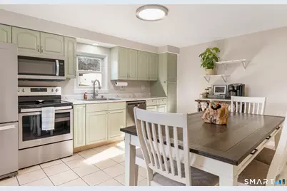 7 Sunbright Drive South, Meriden, CT 06450 - Photo 2