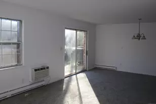 39 Woodway Rd, Stamford, CT 06907 - Photo 4