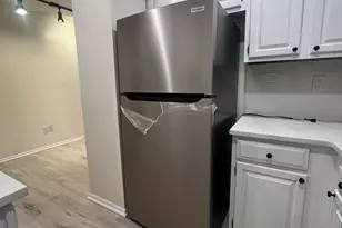 3370 Madison Ave, Bridgeport, CT 06606 - Photo 8