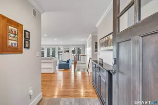 7 Hemlock Trail, Trumbull, CT 06611 - Photo 4