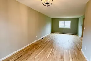 58 Blackhaw Dr, Cromwell, CT 06416 - Photo 6