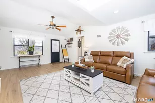 191 N Main St, East Granby, CT 06026 - Photo 14