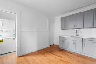 565 Carroll Ave, Bridgeport, CT 06607 - Photo 18