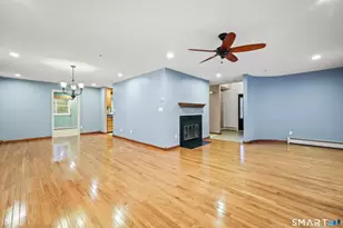 31 Oxford Ct, Simsbury, CT 06070 - Photo 6