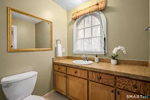 31 Oxford Ct, Simsbury, CT 06070 - Photo 12