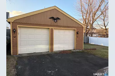 34 Mallory Street, Danbury, CT 06810 - Photo 4