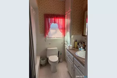 34 Mallory Street, Danbury, CT 06810 - Photo 16