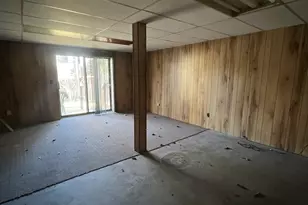 19 Smithfield Ave, Meriden, CT 06451 - Photo 8