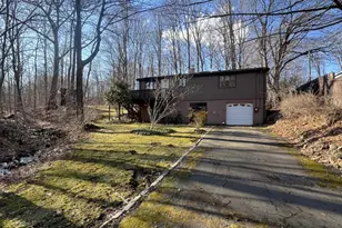 19 Smithfield Ave, Meriden, CT 06451 - Photo 2