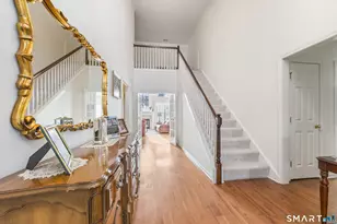 39 Phillips Farm Rd, East Hartford, CT 06118 - Photo 12